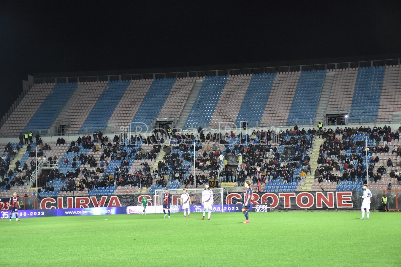 – 20 Giornata – Crotone vs Catania 3-0 Protesta Curva – (Rosito Andrea 07.01.2024)